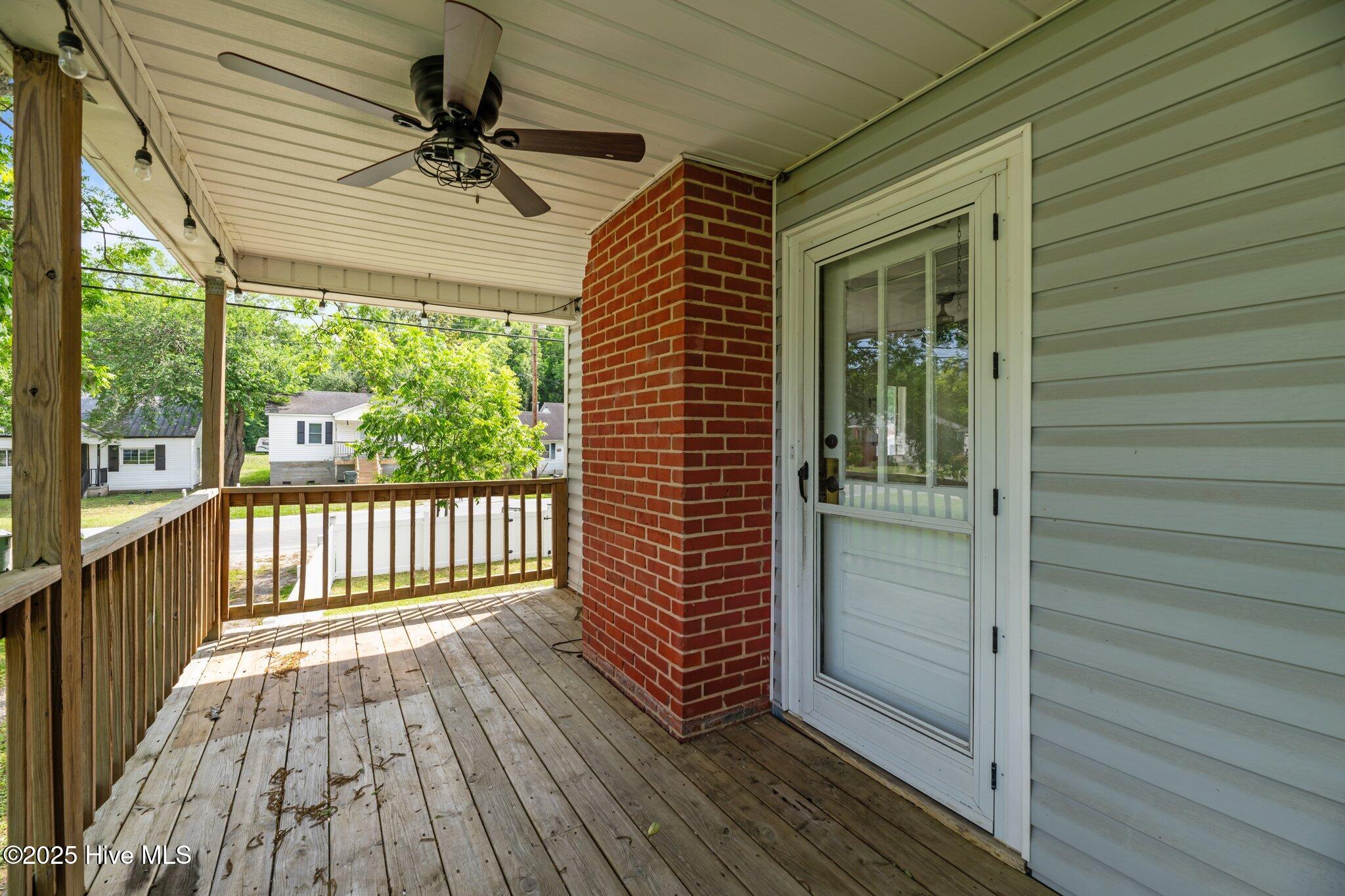 2402 Oaks Road New Bern, NC 28560 - Photo 19 of 24 31-web-or-mls-DSC_9100