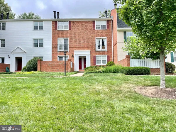 $2,400 | 2713 South Walter Reed Drive, Unit B, Arlington, VA 22206