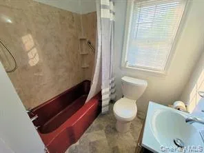 $2,000 | 11 Cortelyou Street West, Huntington Station, NY 11746