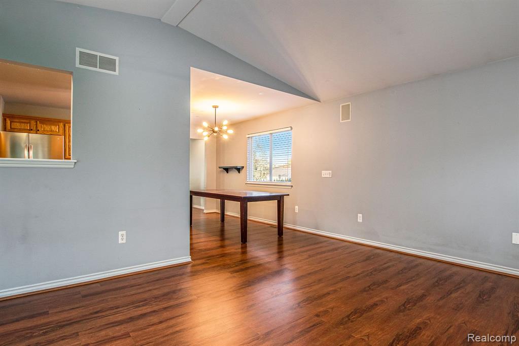 1960 Grace Avenue Rochester Hills, MI 48309 - Photo 10 of 35