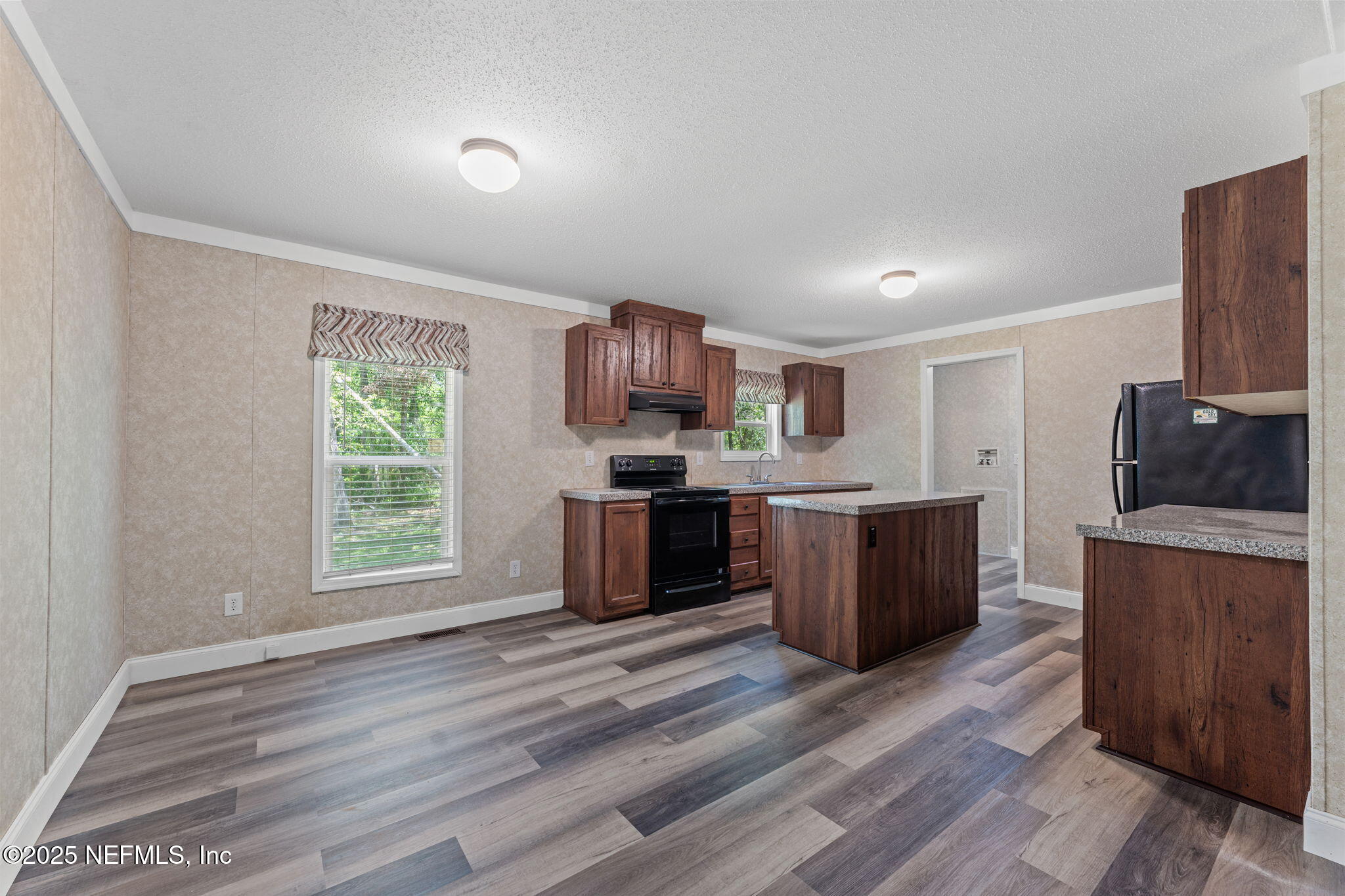 11655 Ramallah Road Jacksonville, FL 32219 - Photo 6 of 19 Living/Kitchen/Dining