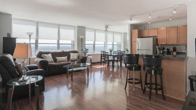655 West Irving Park Road, Unit 3813 Chicago, IL 60613 - Photo 2 of 19