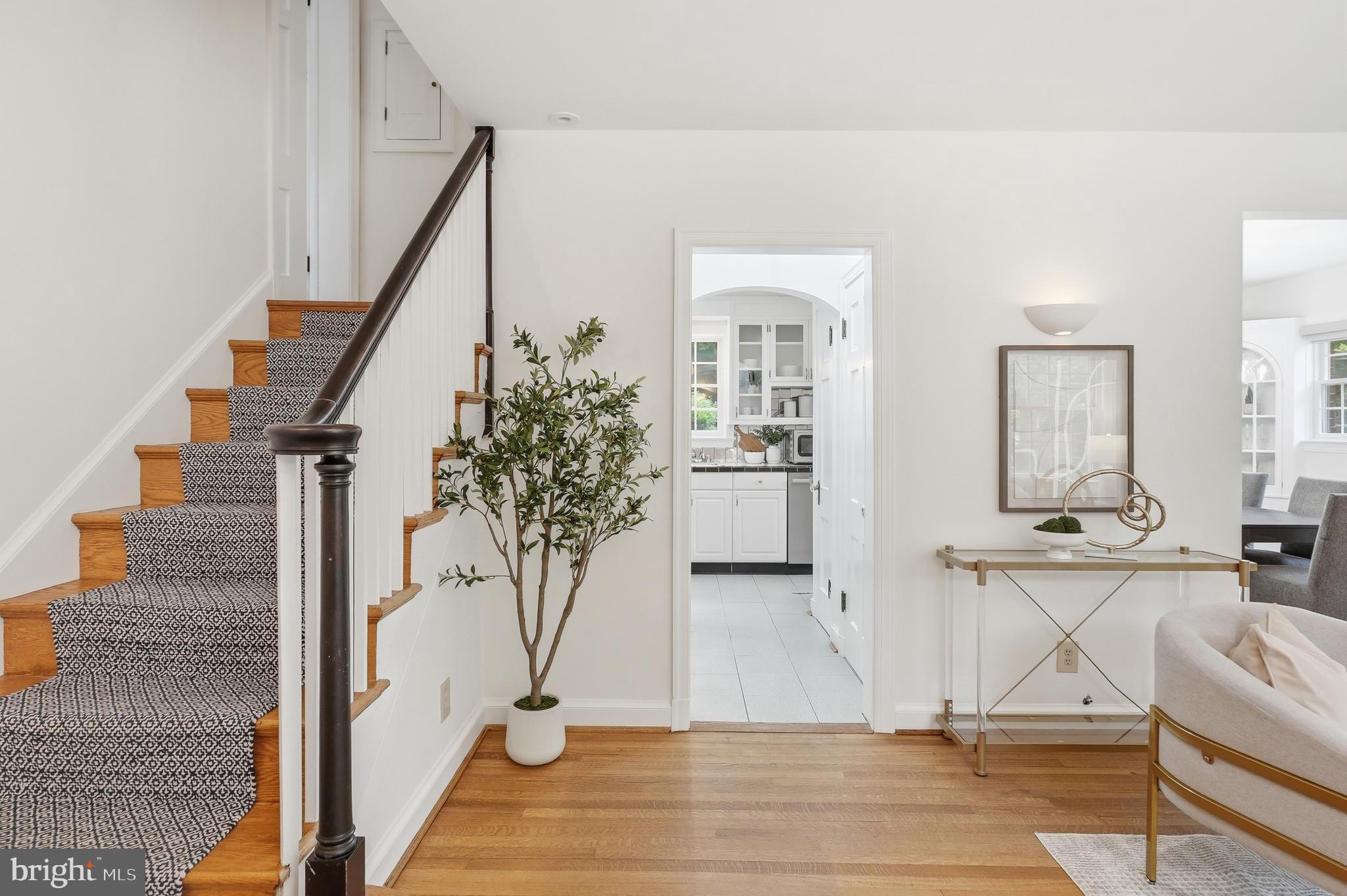 10006 Greenock Road Silver Spring, MD 20901 - Photo 2 of 34