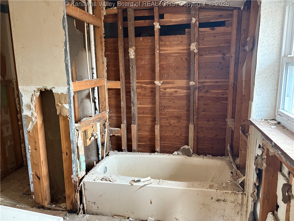 155 Myrtle Tree Road South Charleston, WV 25309 - Photo 8 of 14 Gallery Image 8