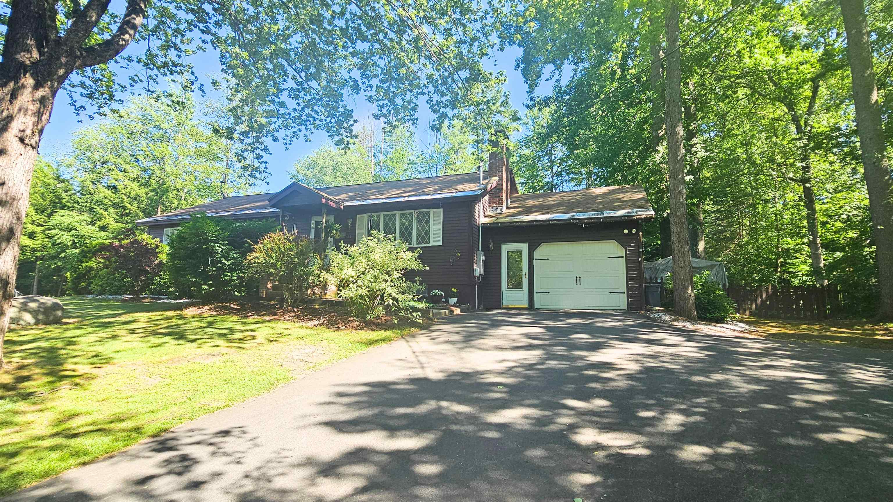 45 Ledgewood Road Claremont, NH 03743 - Photo 2 of 25