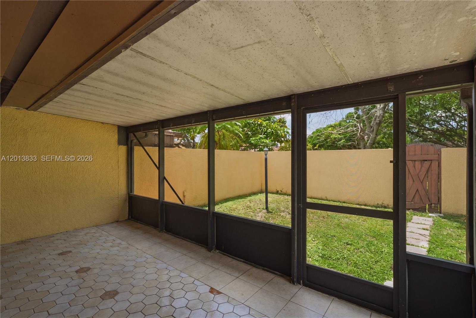 8614 Southwest 147th Place Miami, FL 33193 - Photo 17 of 27