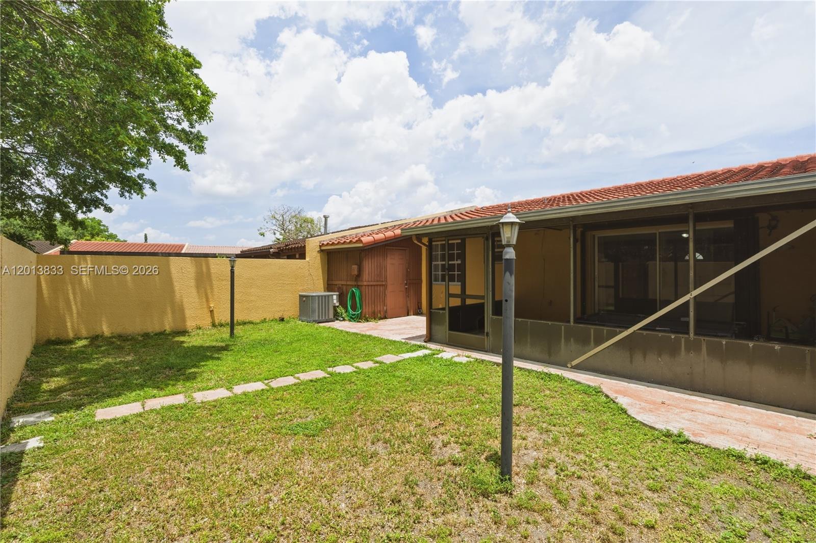 8614 Southwest 147th Place Miami, FL 33193 - Photo 20 of 27