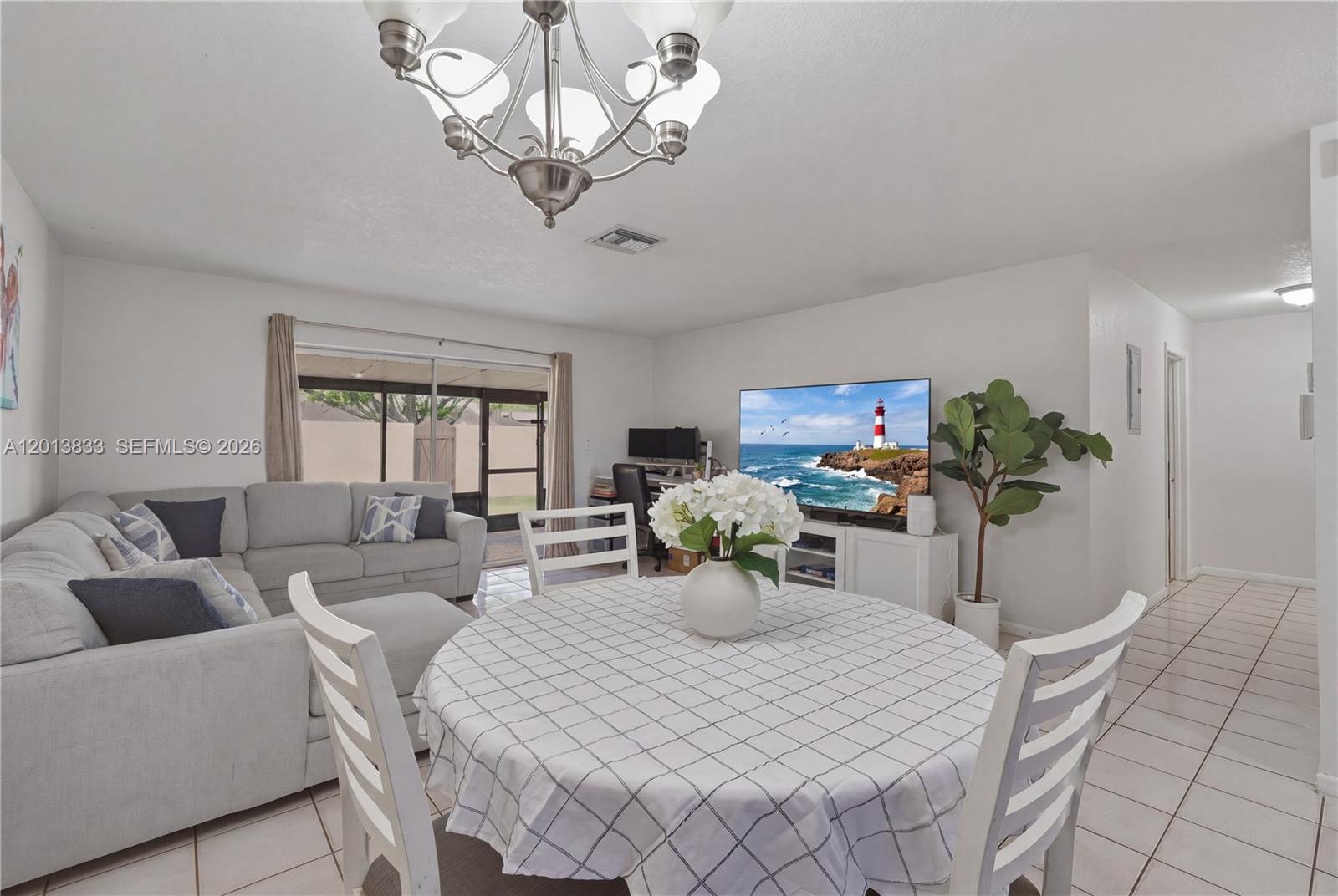 8614 Southwest 147th Place Miami, FL 33193 - Photo 5 of 27