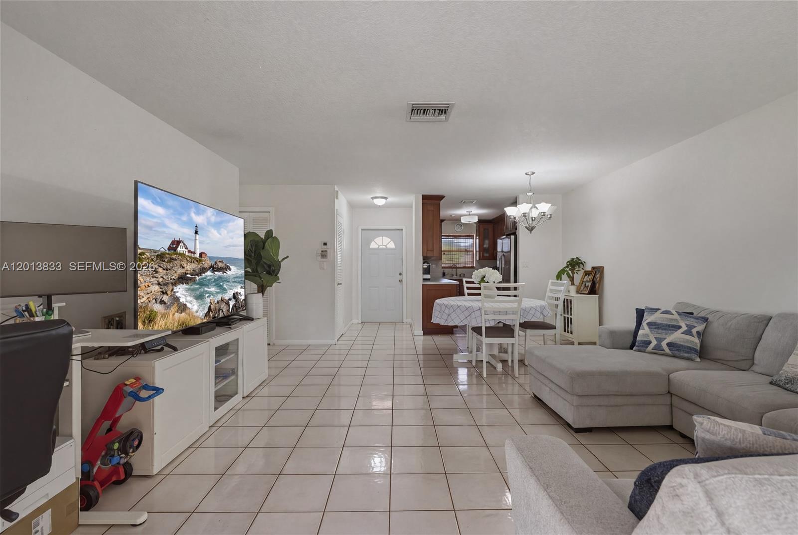 8614 Southwest 147th Place Miami, FL 33193 - Photo 6 of 27