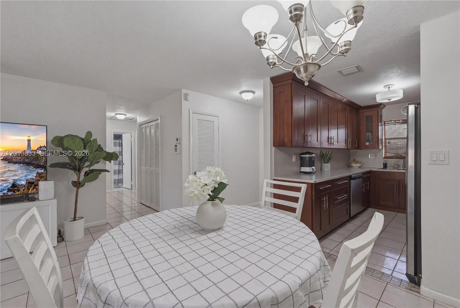 8614 Southwest 147th Place Miami, FL 33193 - Photo 7 of 27