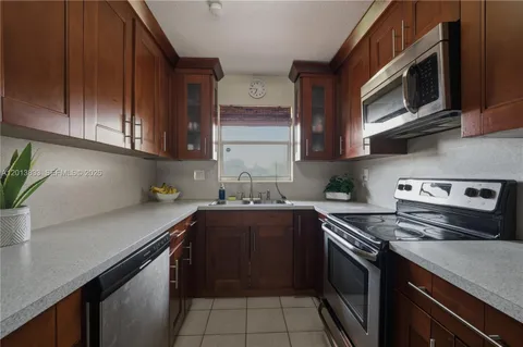 $469,000 | 8614 Southwest 147th Place, Miami, FL 33193