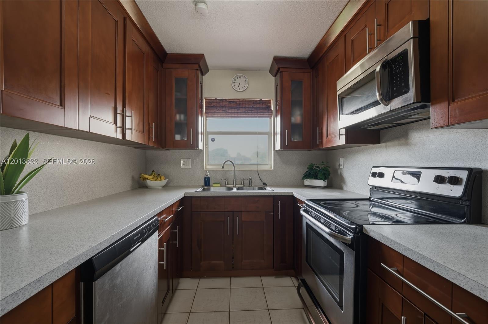 8614 Southwest 147th Place Miami, FL 33193 - Photo 8 of 27