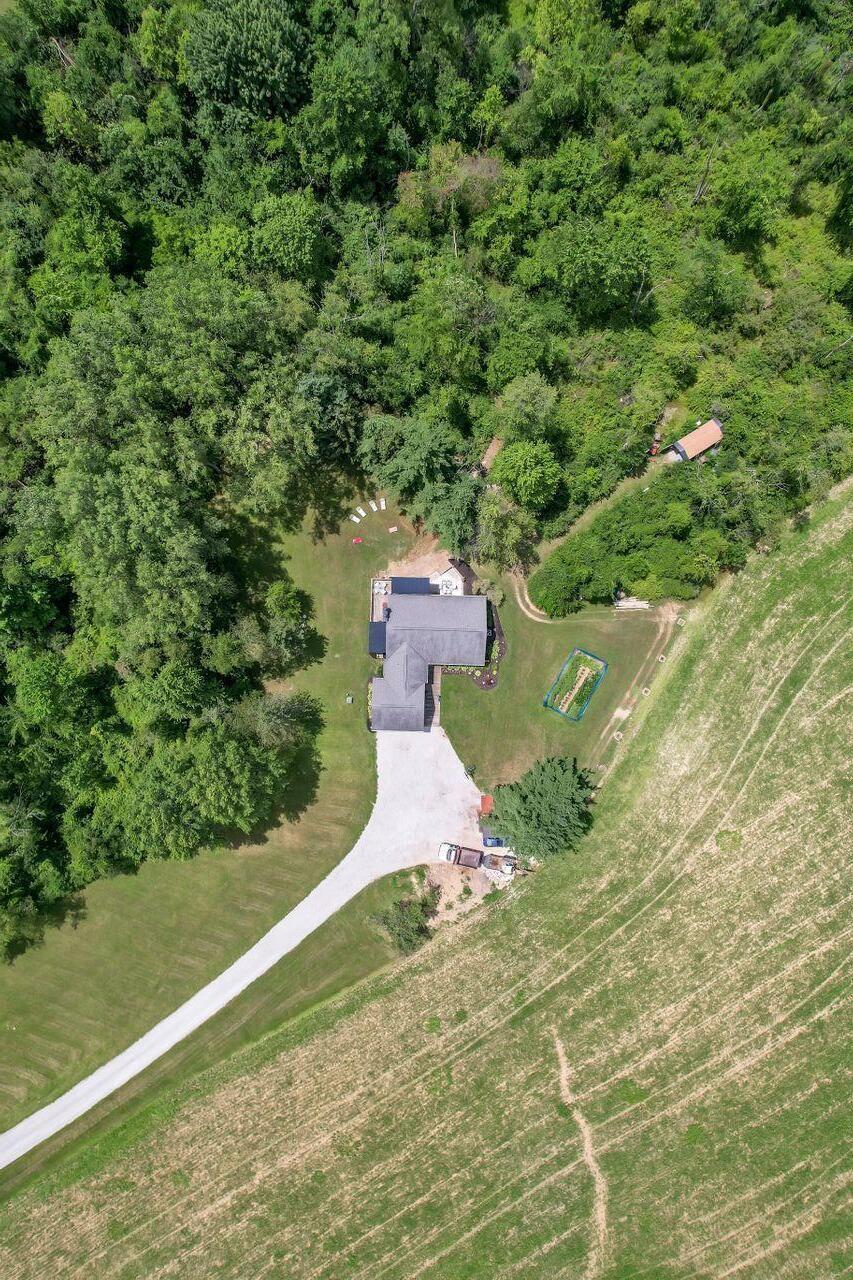 1060 South Watkins Road Alexandria, OH 43001 - Photo 45 of 47 1000029185