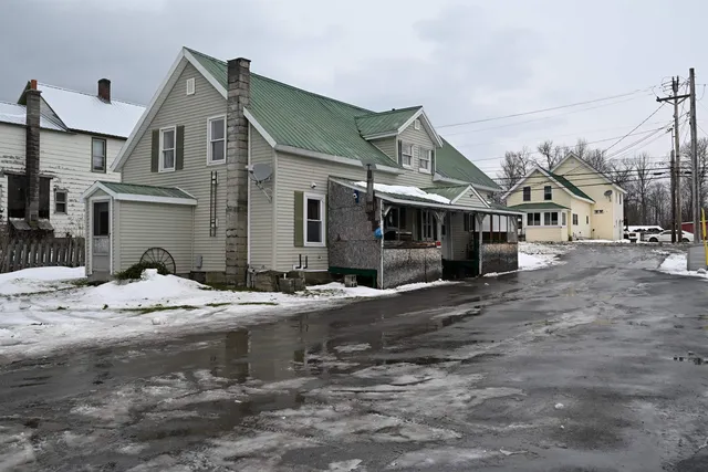 $175,000 | 352 East Main Street, Troy, VT 05859