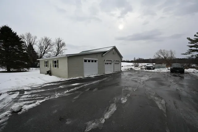 $175,000 | 352 East Main Street, Troy, VT 05859