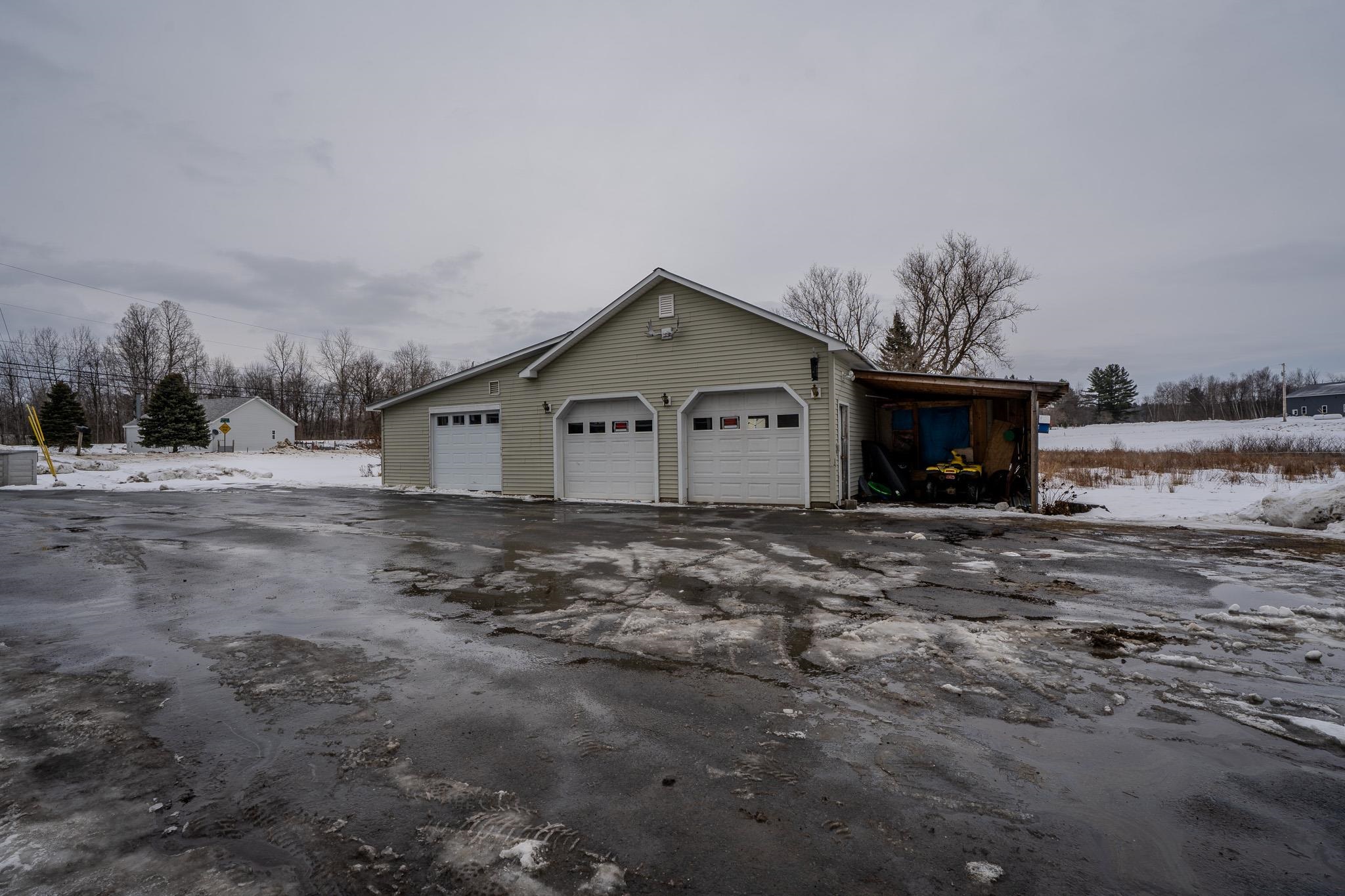 352 East Main Street Troy, VT 05859 - Photo 9 of 29