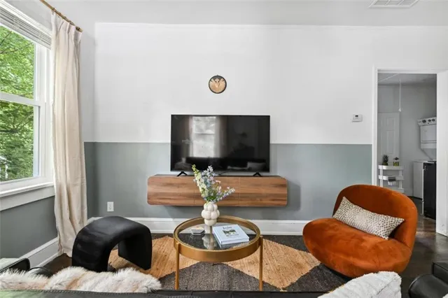 $1,500 | 1351 Oxford Road Northeast, Unit 3, Atlanta, GA 30307