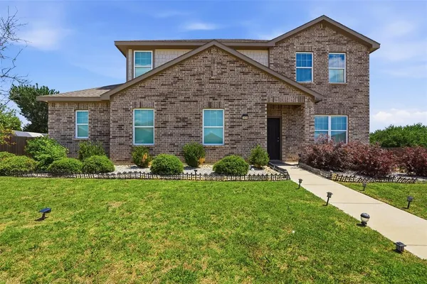 $2,995 | 2636 Sagebrush Drive, Glenn Heights, TX 75154