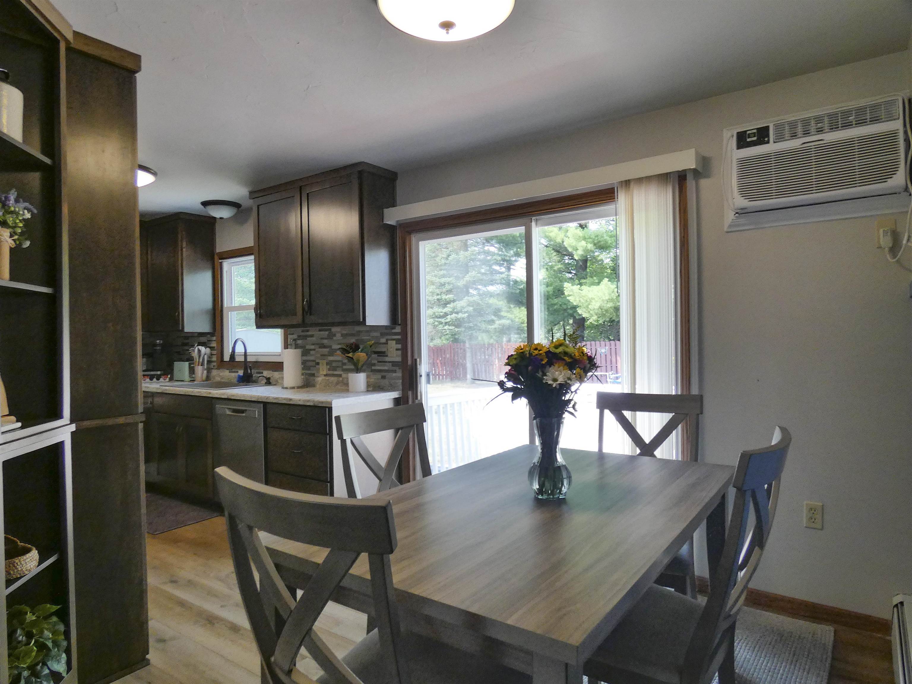 W8470 Germantown Road Crivitz, WI 54114 - Photo 8 of 49 Gallery Image 8