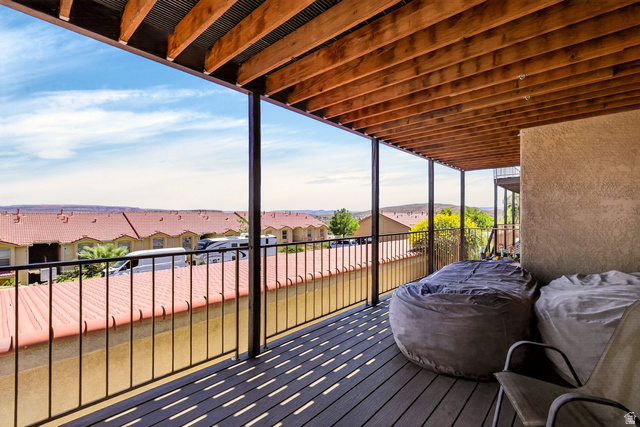 161 West 950 South, Unit Q1 St. George, UT 84770 - Photo 26 of 37 Wooden terrace with a residential view
