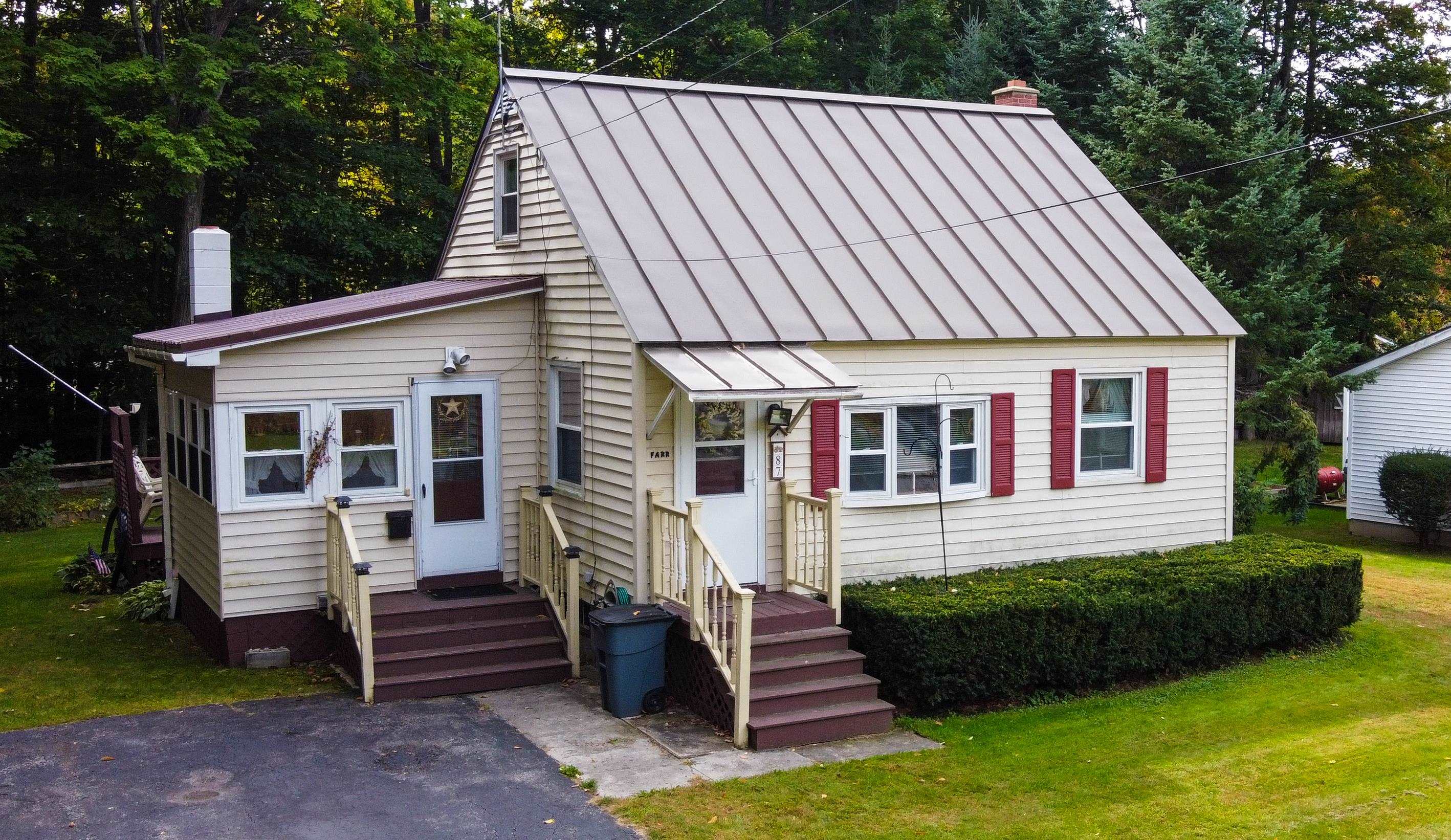 87 Oakes Street Bennington, VT 05201 - Photo 4 of 28 Gallery Image 4