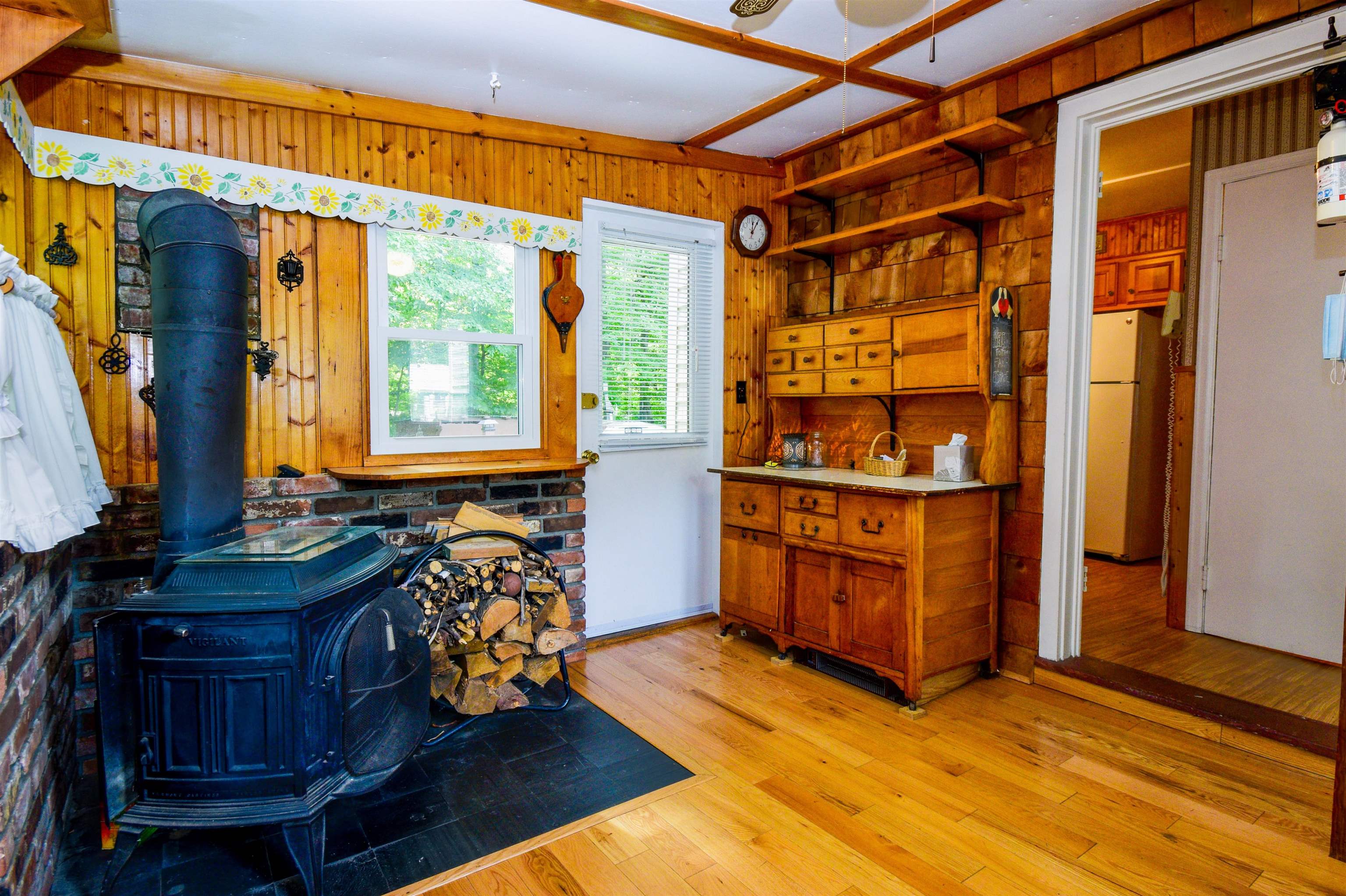 87 Oakes Street Bennington, VT 05201 - Photo 8 of 28 Gallery Image 8