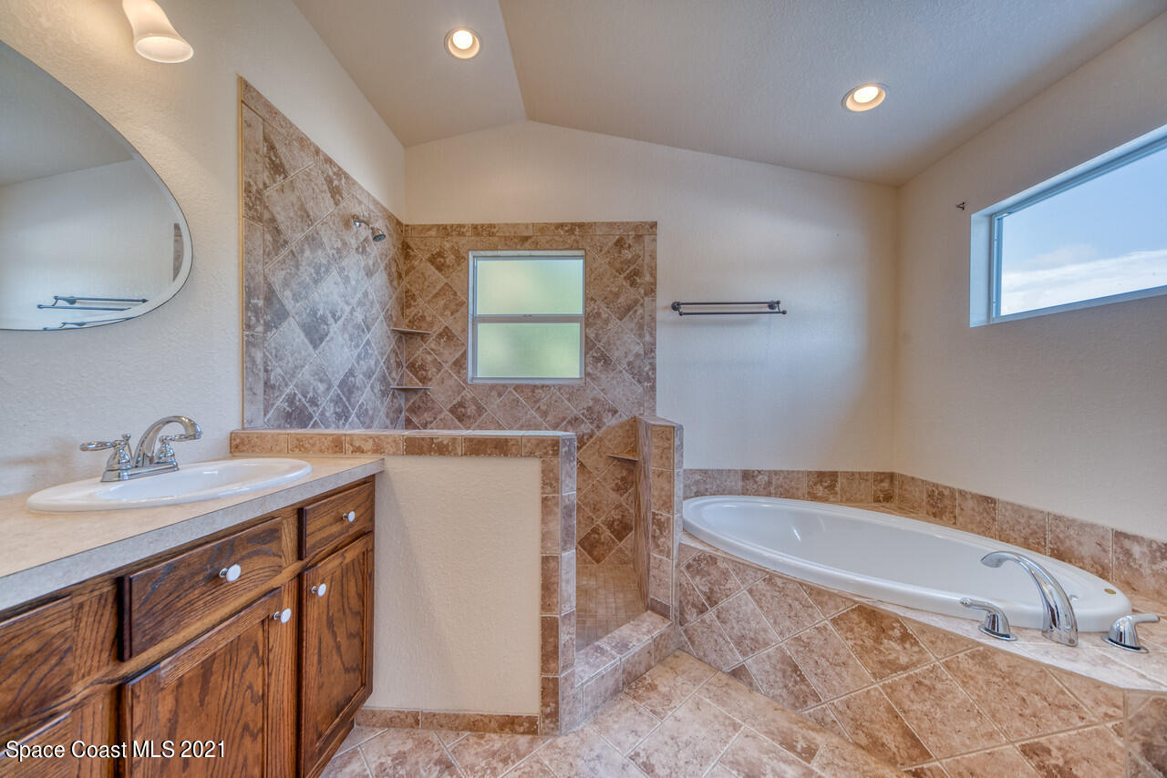 2517 Locksley Road Melbourne, FL 32935 - Photo 7 of 30 Photo 7