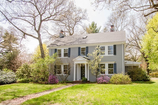20 Boulder Road Wellesley, MA 02481 - Photo 17 of 18 a front view of a house with garden