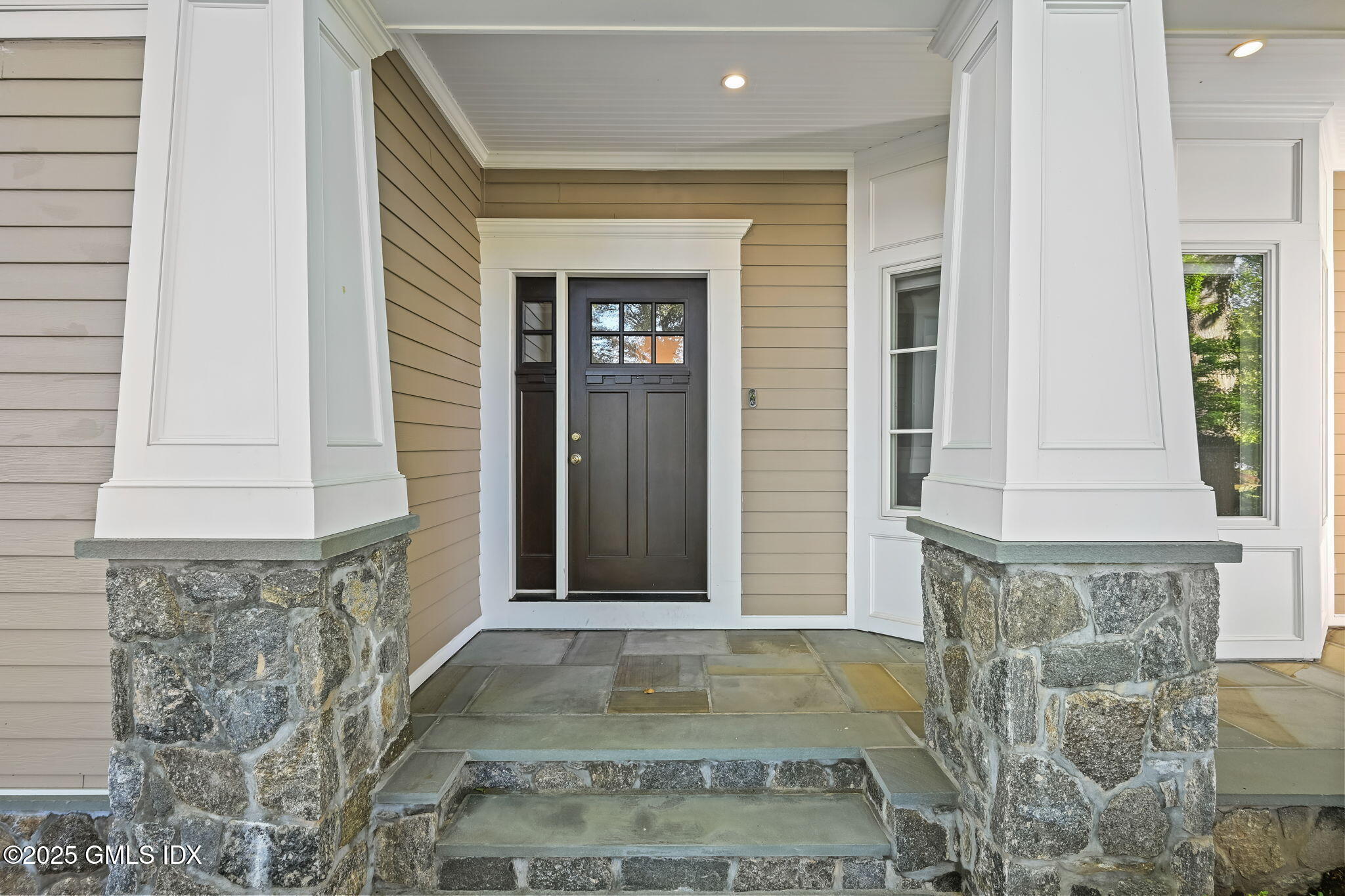 12 Old Wagon Road Old Greenwich, CT 06870 - Photo 2 of 57 59-web-or-mls-12-old-wagon-rd