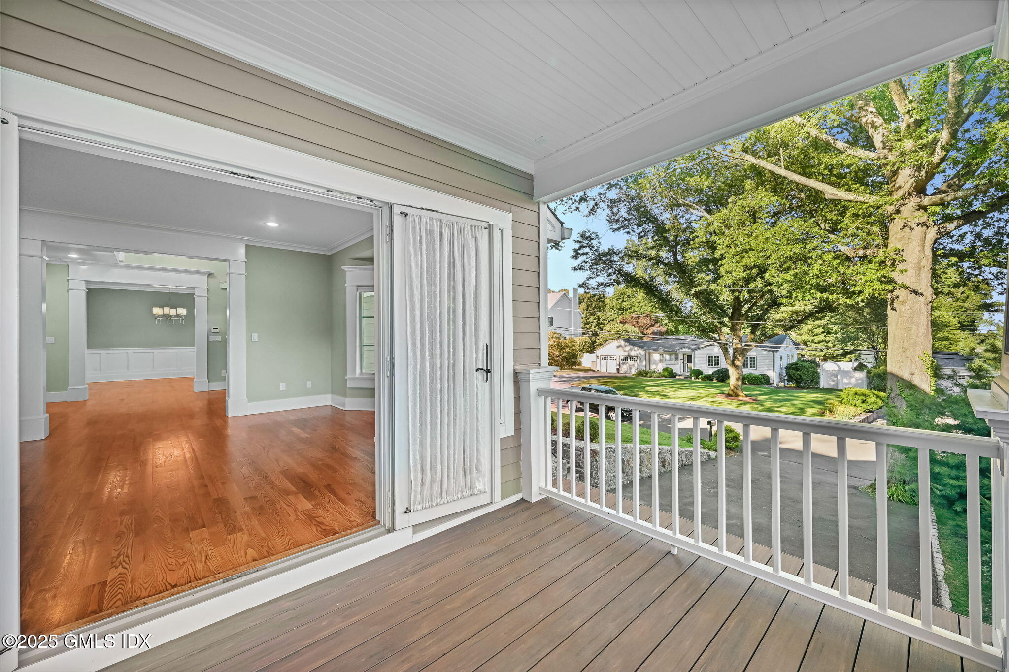 12 Old Wagon Road Old Greenwich, CT 06870 - Photo 9 of 57 a view of a porch