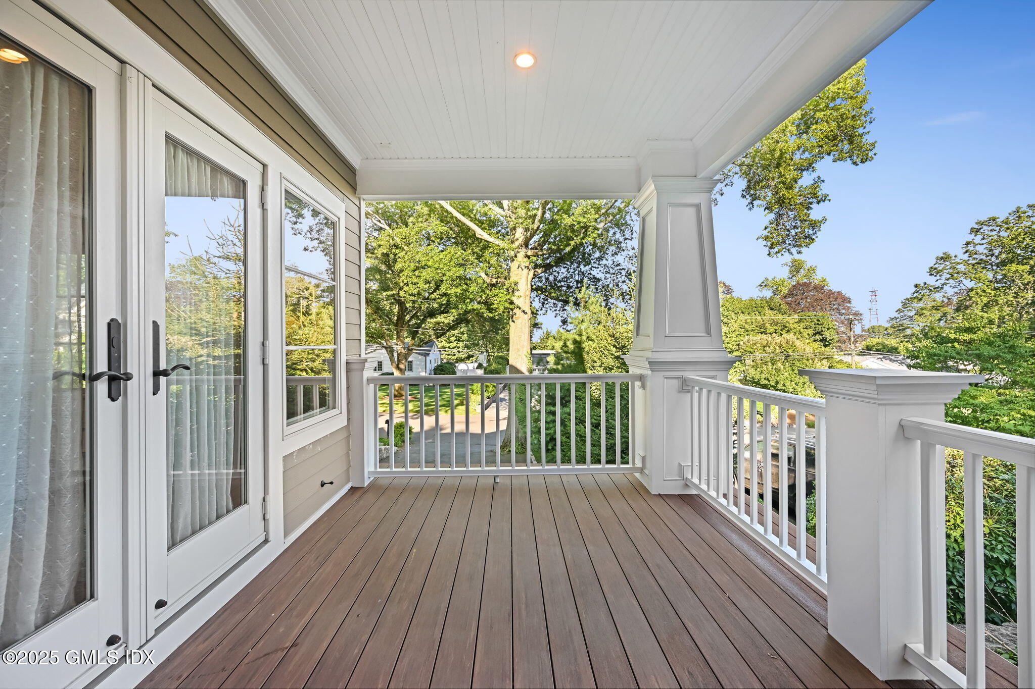 12 Old Wagon Road Old Greenwich, CT 06870 - Photo 10 of 57 10-web-or-mls-12-old-wagon-rd