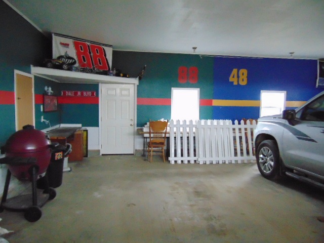 2871 East Roggy Road Ithaca, MI 48847 - Photo 39 of 60 1873021-38.JPG