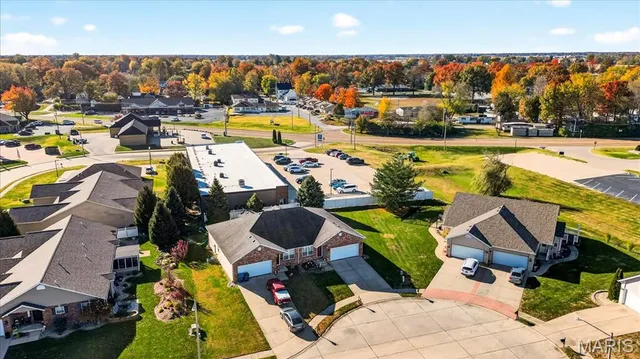 $235,000 | 344 Jarvis Court, Unit B, Troy, IL 62294