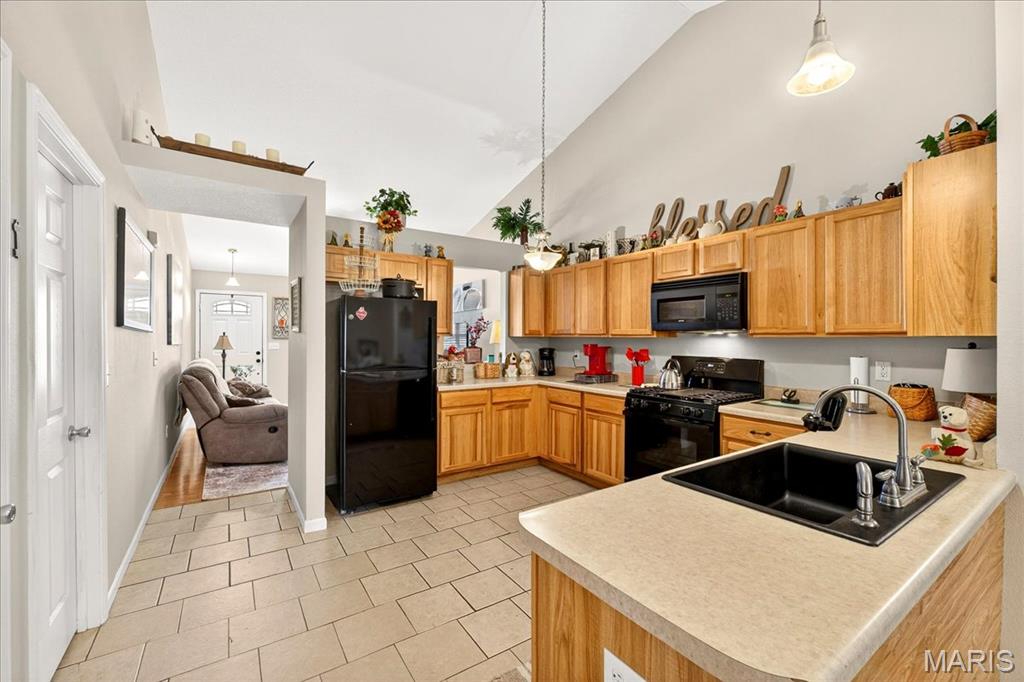 344 Jarvis Court, Unit B Troy, IL 62294 - Photo 7 of 25