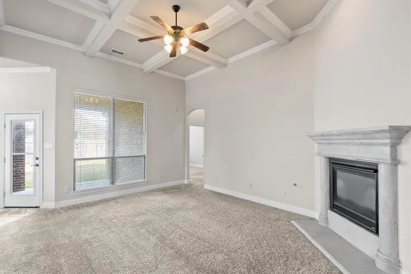 $329,900 | 114 Thoroughbred Street, Waxahachie, TX 75165
