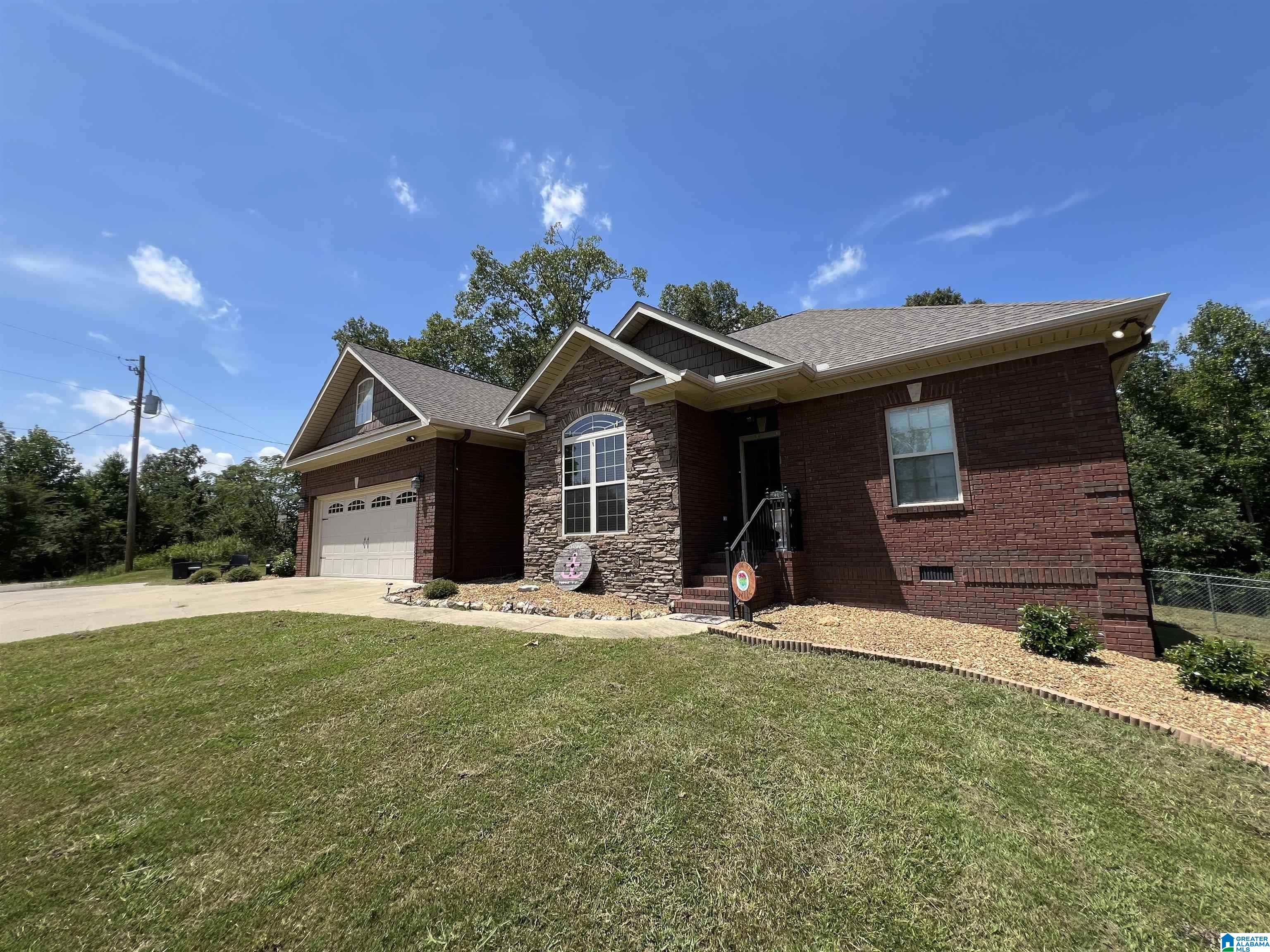 1222 Raymond Lane Gadsden, AL 35907 - Photo 2 of 24