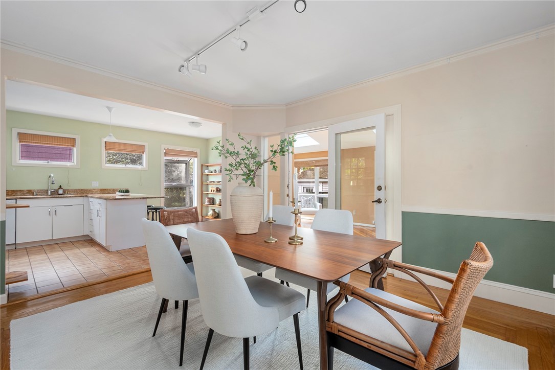 27 Overhill Road Providence, RI 02906 - Photo 13 of 35