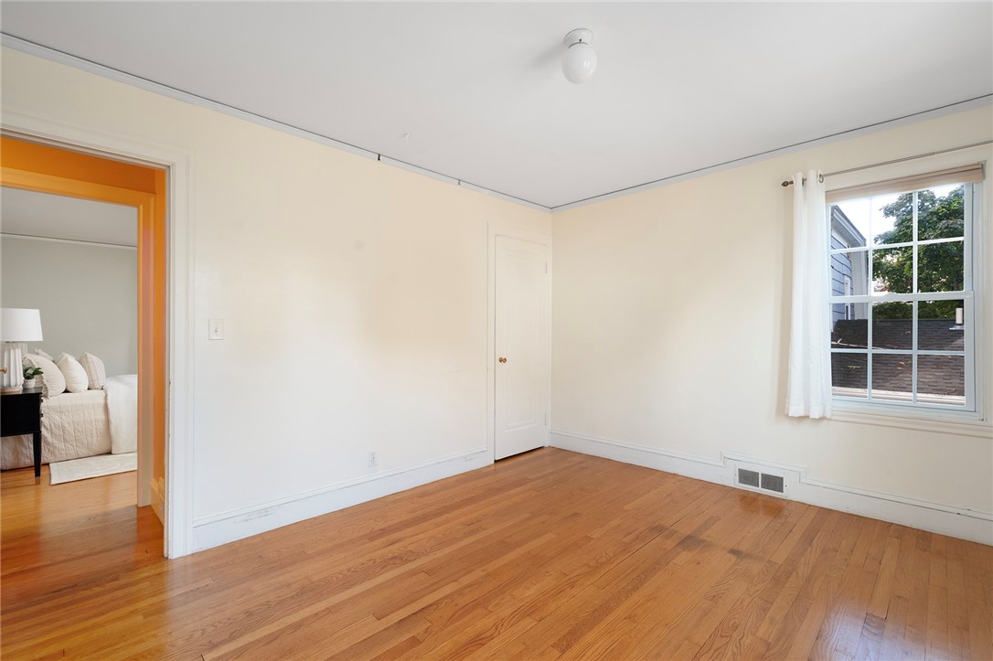 27 Overhill Road Providence, RI 02906 - Photo 23 of 35