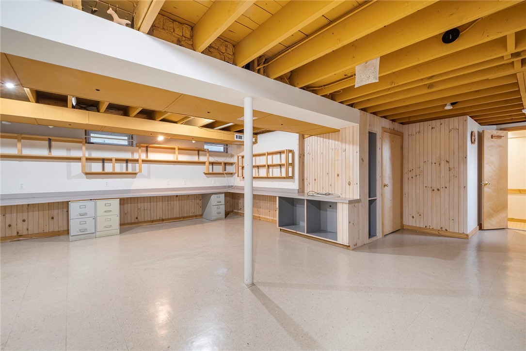 27 Overhill Road Providence, RI 02906 - Photo 28 of 35