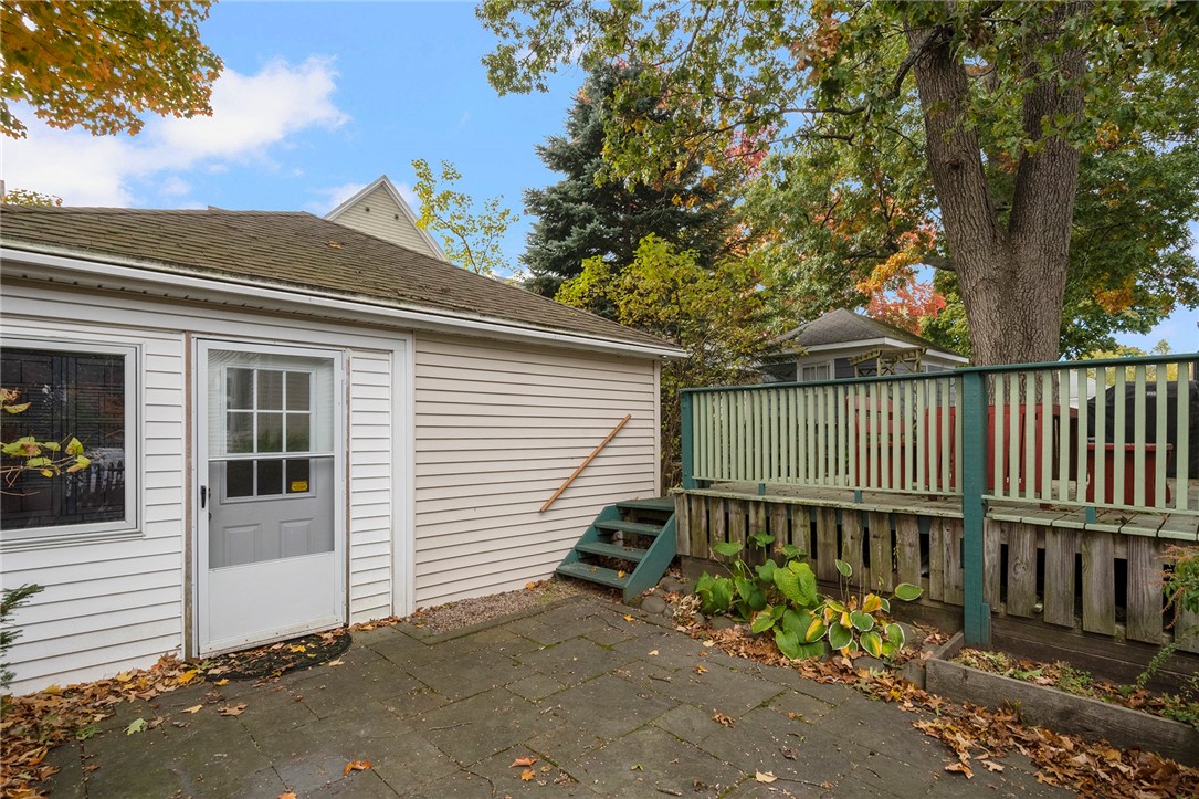 27 Overhill Road Providence, RI 02906 - Photo 31 of 35