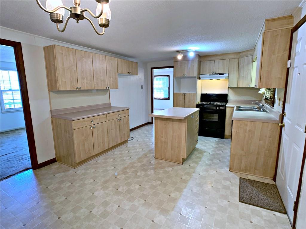 4033 Section House Road Hickory, NC 28601 - Photo 5 of 25 Gallery Image 5