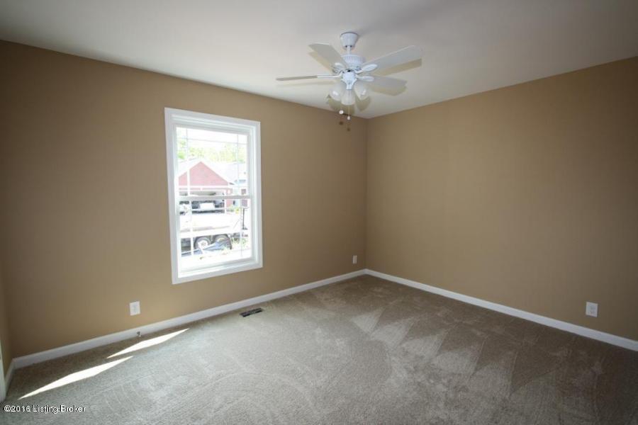 6312 Hollow Tree Road Louisville, KY 40228 - Photo 17 of 29 17