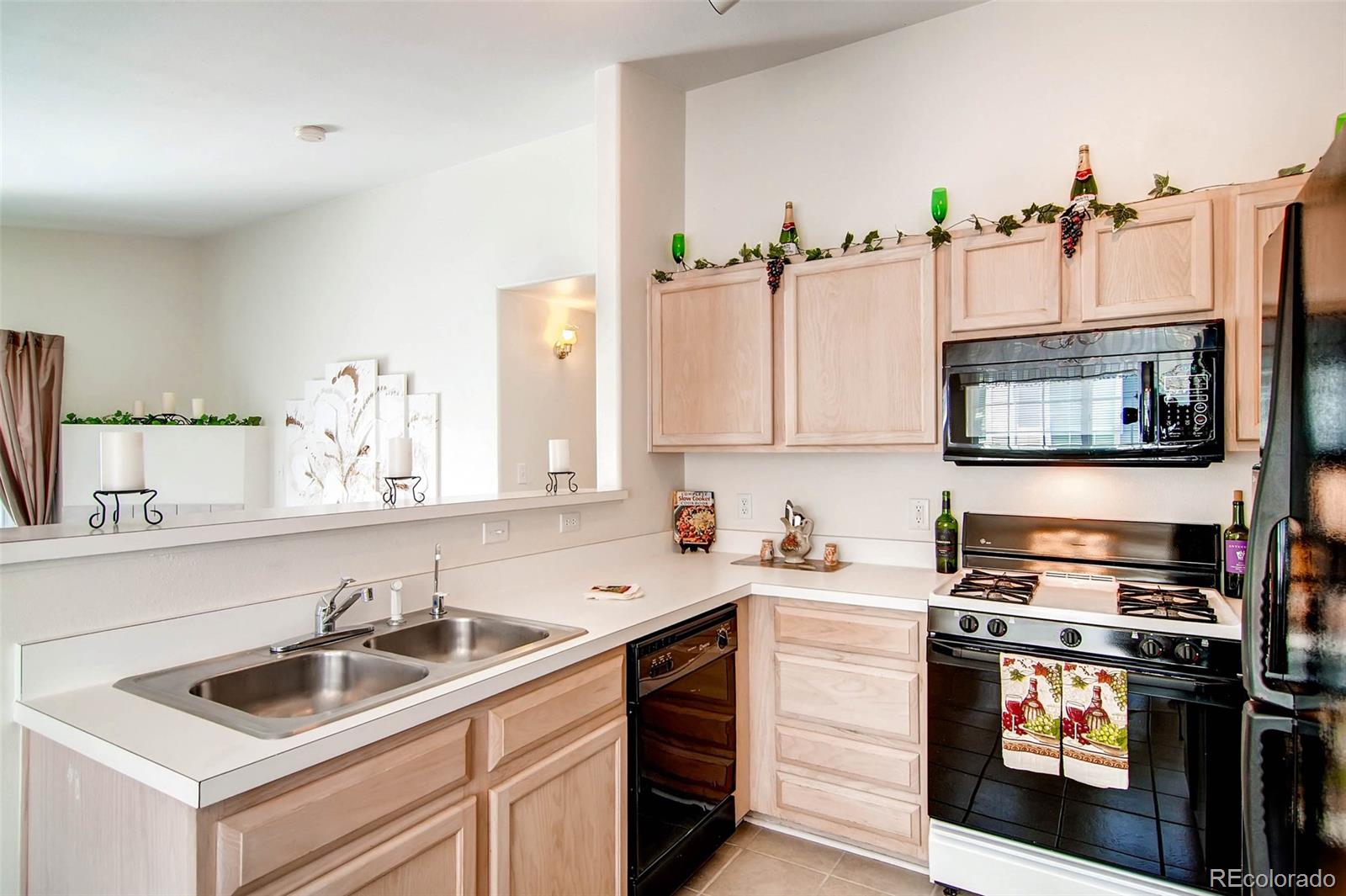 8447 South Thunder Ridge Way, Unit 204 Highlands Ranch, CO 80126 - Photo 8 of 23