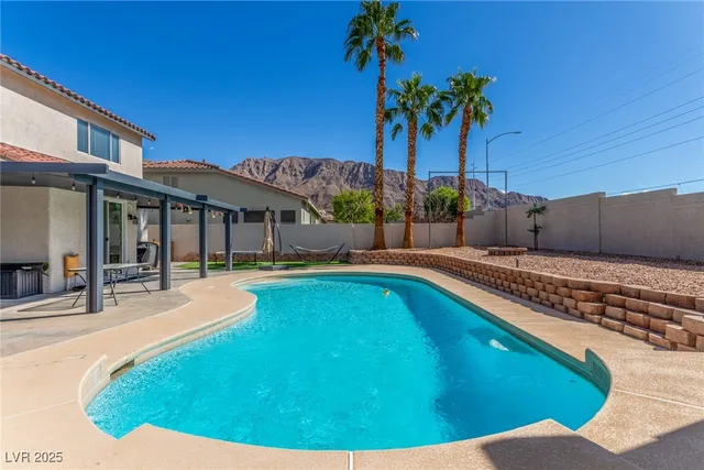 $614,999 | 6343 Mahogany Peak Avenue, Las Vegas, NV 89110