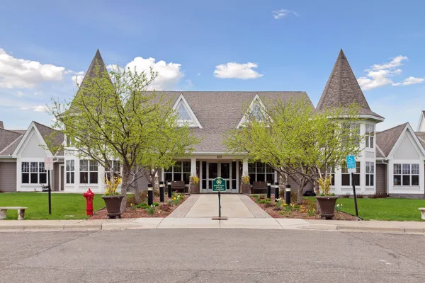 $350,000 | 100 Clydesdale Trail, Unit 226, Medina, MN 55340