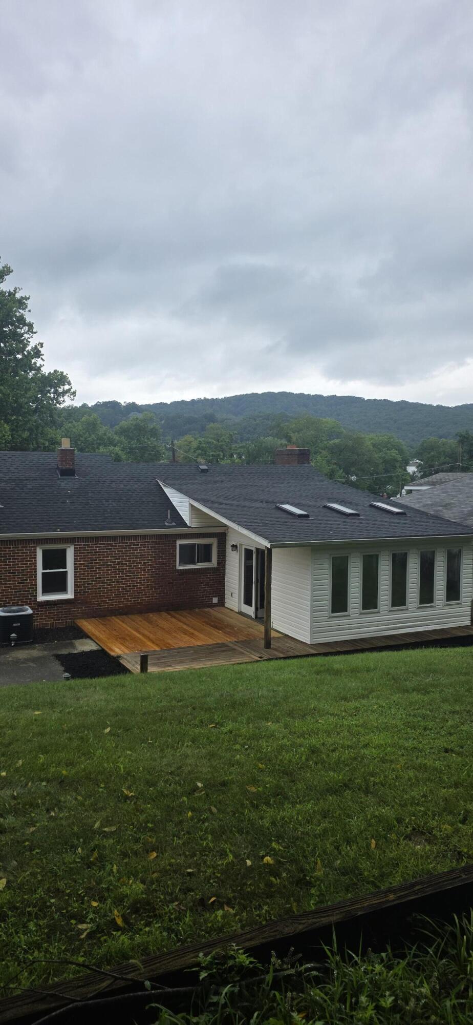 3424 Ventnor Road Southeast Roanoke, VA 24014 - Photo 7 of 37 20260802_112110
