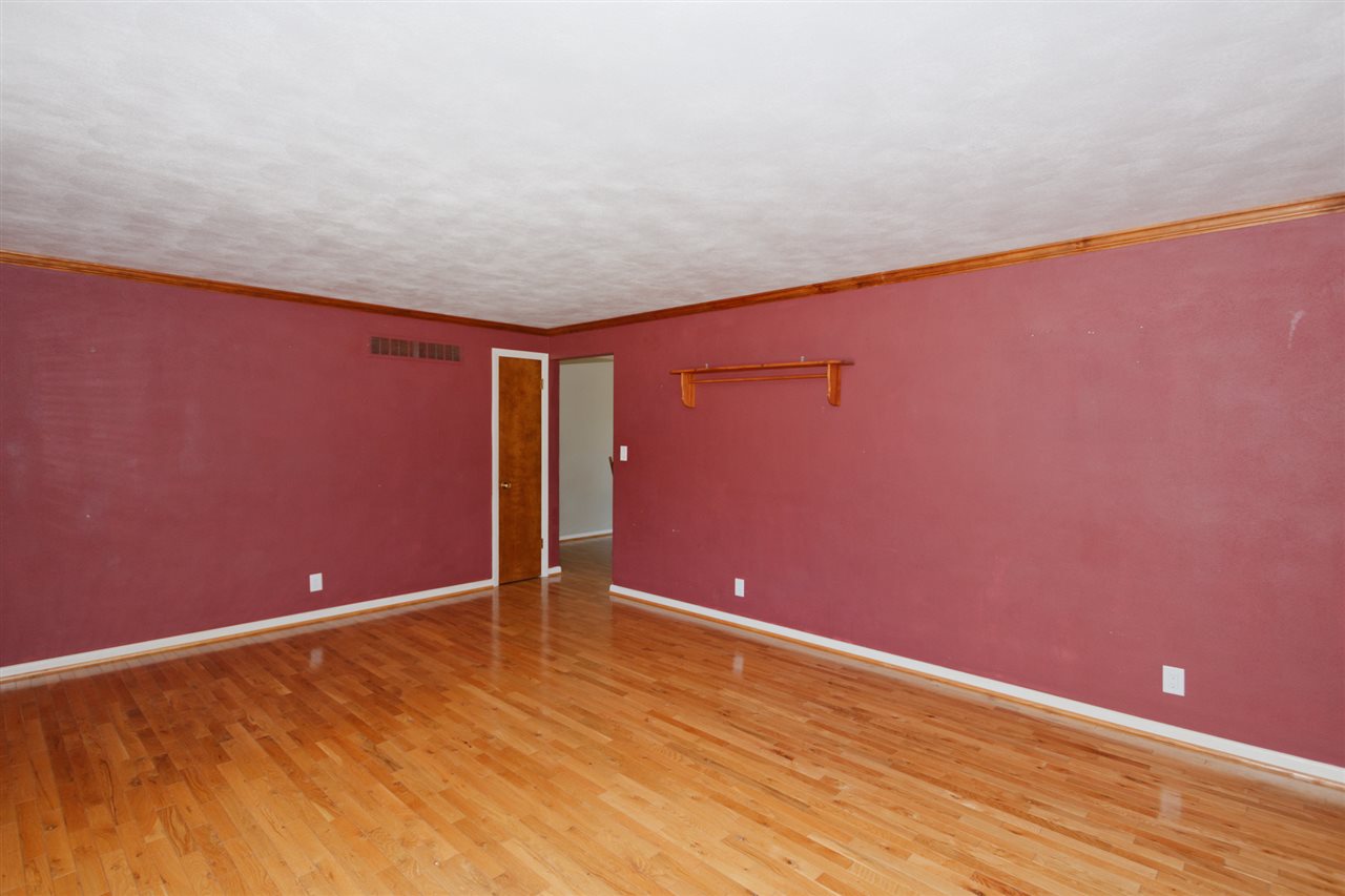 555 Brentwood Road Morton, IL 61550 - Photo 8 of 35 Gallery Image 8