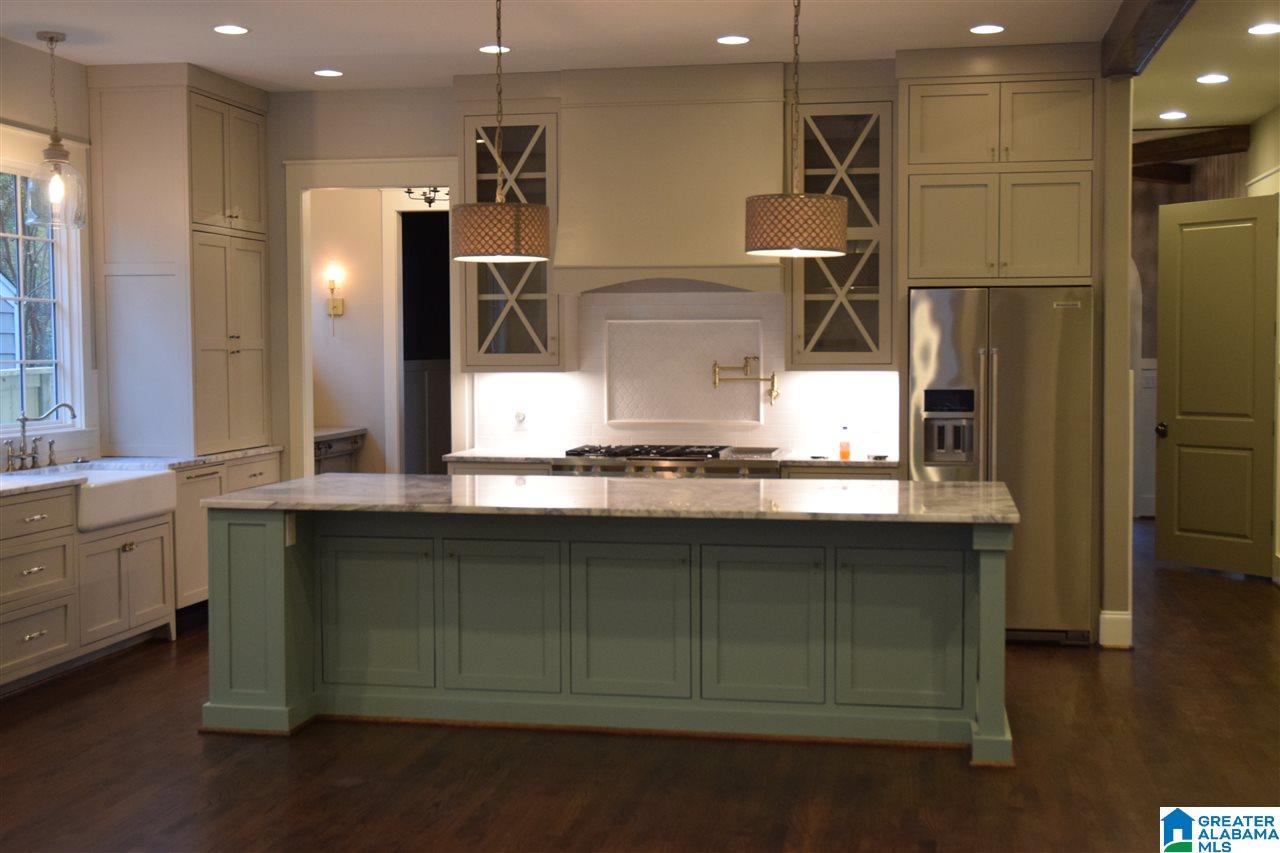 711 Broadway Street Birmingham, AL 35209 - Photo 3 of 5