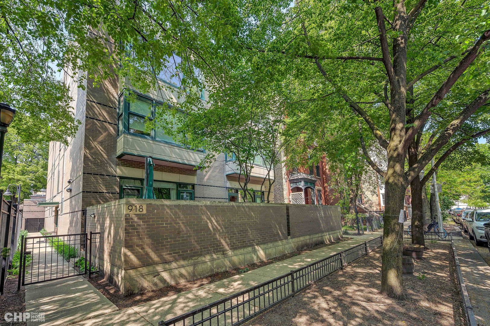 918 West Fletcher Street, Unit A Chicago, IL 60657 - Photo 29 of 30