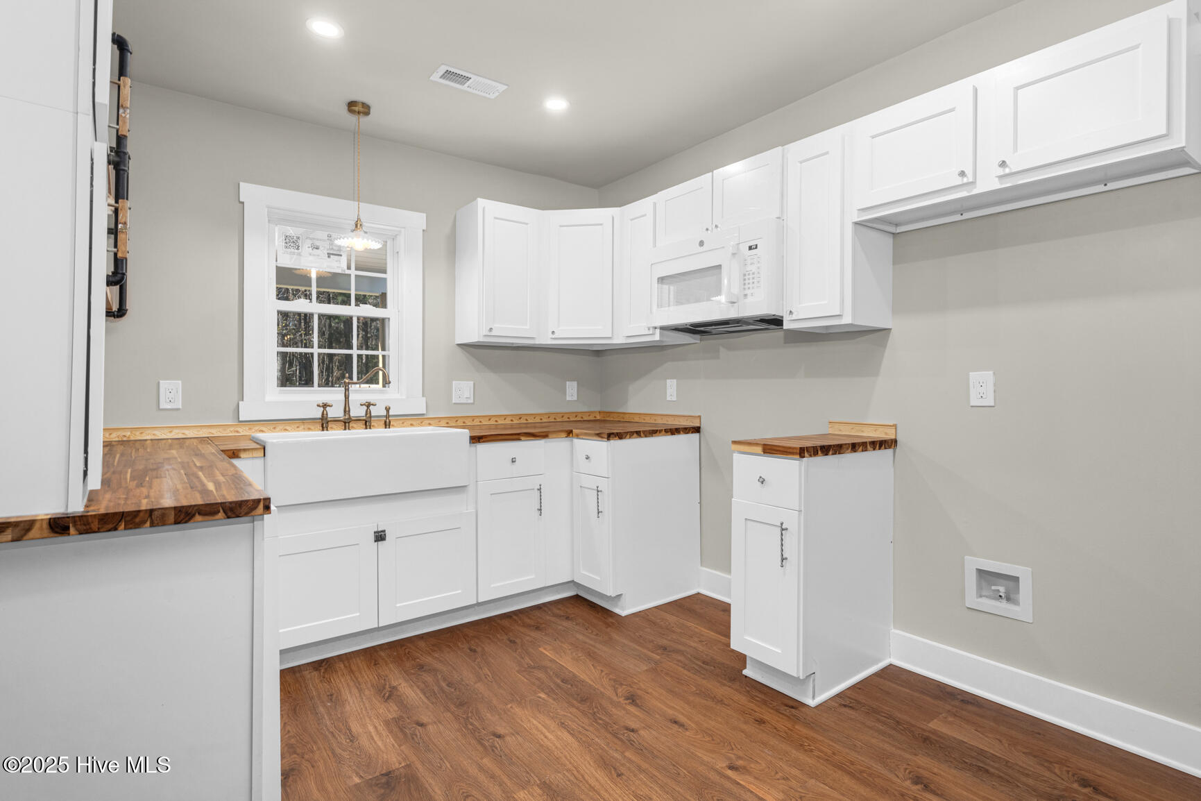 1032 Gay Road Rocky Mount, NC 27801 - Photo 10 of 29 010-1032GayRoad-RockyMount-NC-27801-FULL